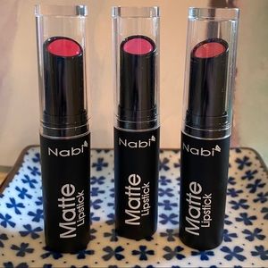 Pink Lipstick (sealed)!